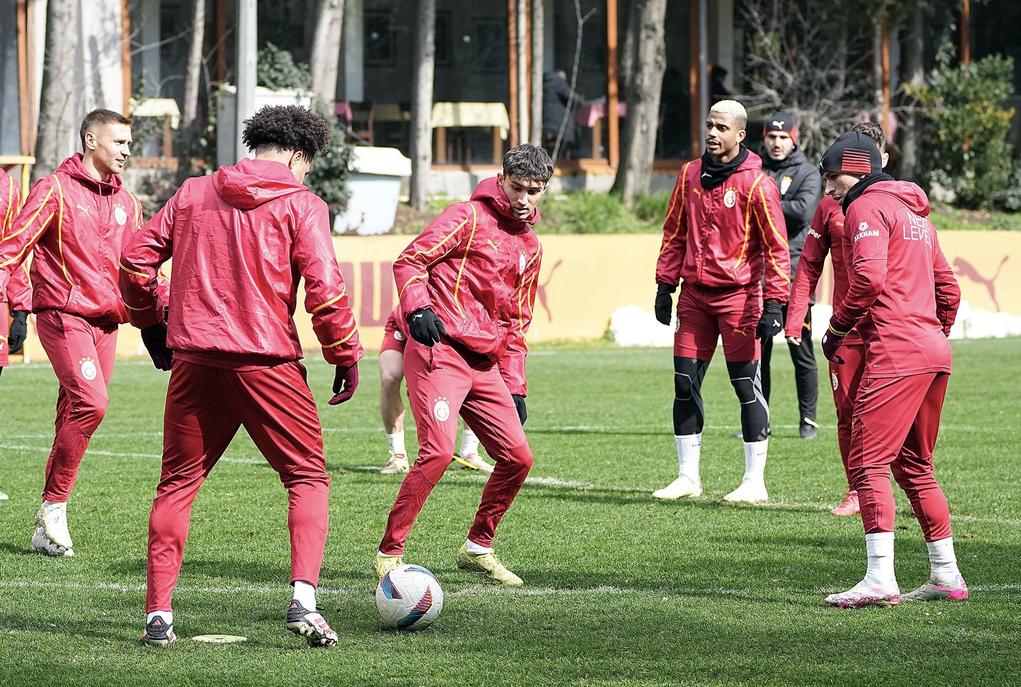 Fenerbahçe, Galatasaray karşısında bilerek penaltı kaçırmıştı! İşte derbi öncesi öne çıkan ilginç notlar