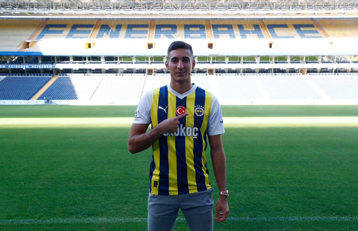 TRANSFER HABERİ: Fenerbahçe’de flaş ayrılık! Galatasaray maçı sonrası bileti kesildi