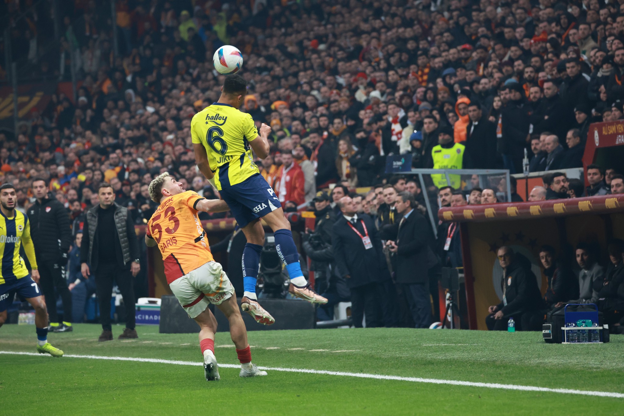 Galatasaray - Fenerbahçe derbisi sonrası şampiyonluk oranları güncellendi! İşte favori takım
