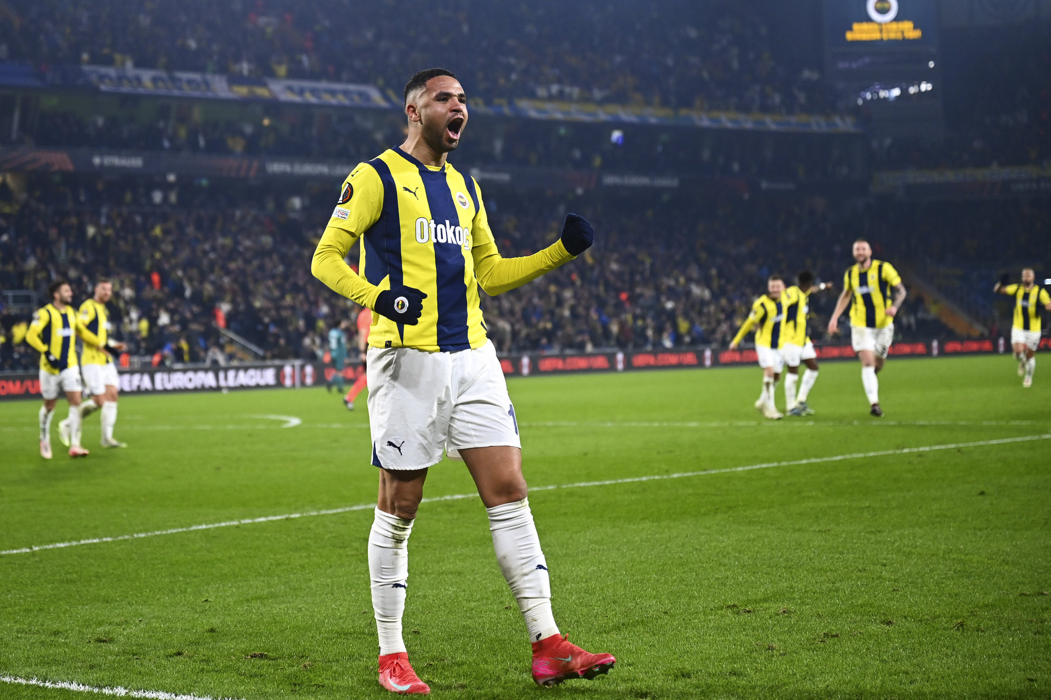 FENERBAHÇE HABERİ | Youssef En-Nesyri için rekor teklif kapıda! 3 kulüp sırada