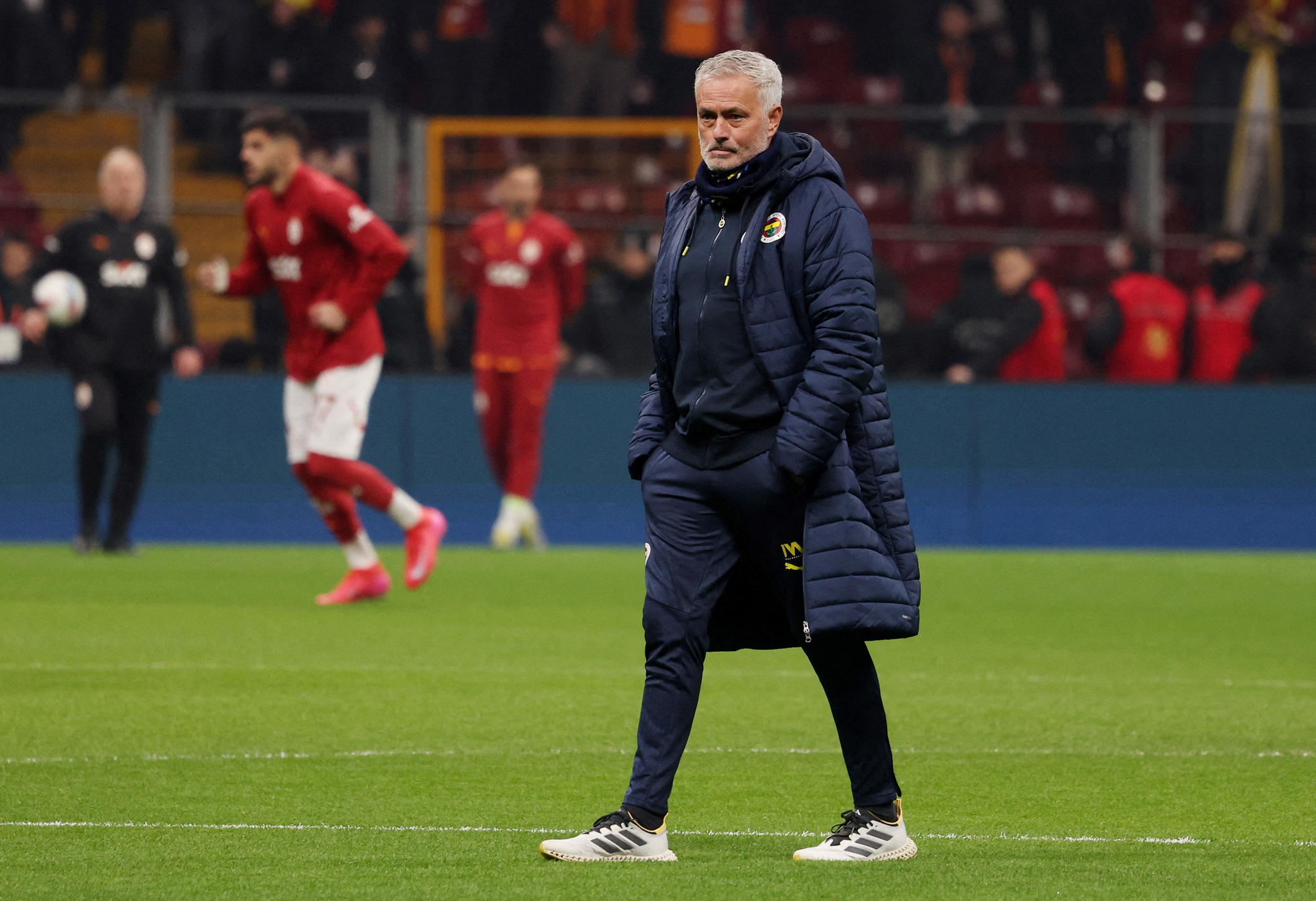 TRANSFER HABERİ: Fenerbahçe’de son dakika Mourinho kararı! Herkese sürpriz oldu