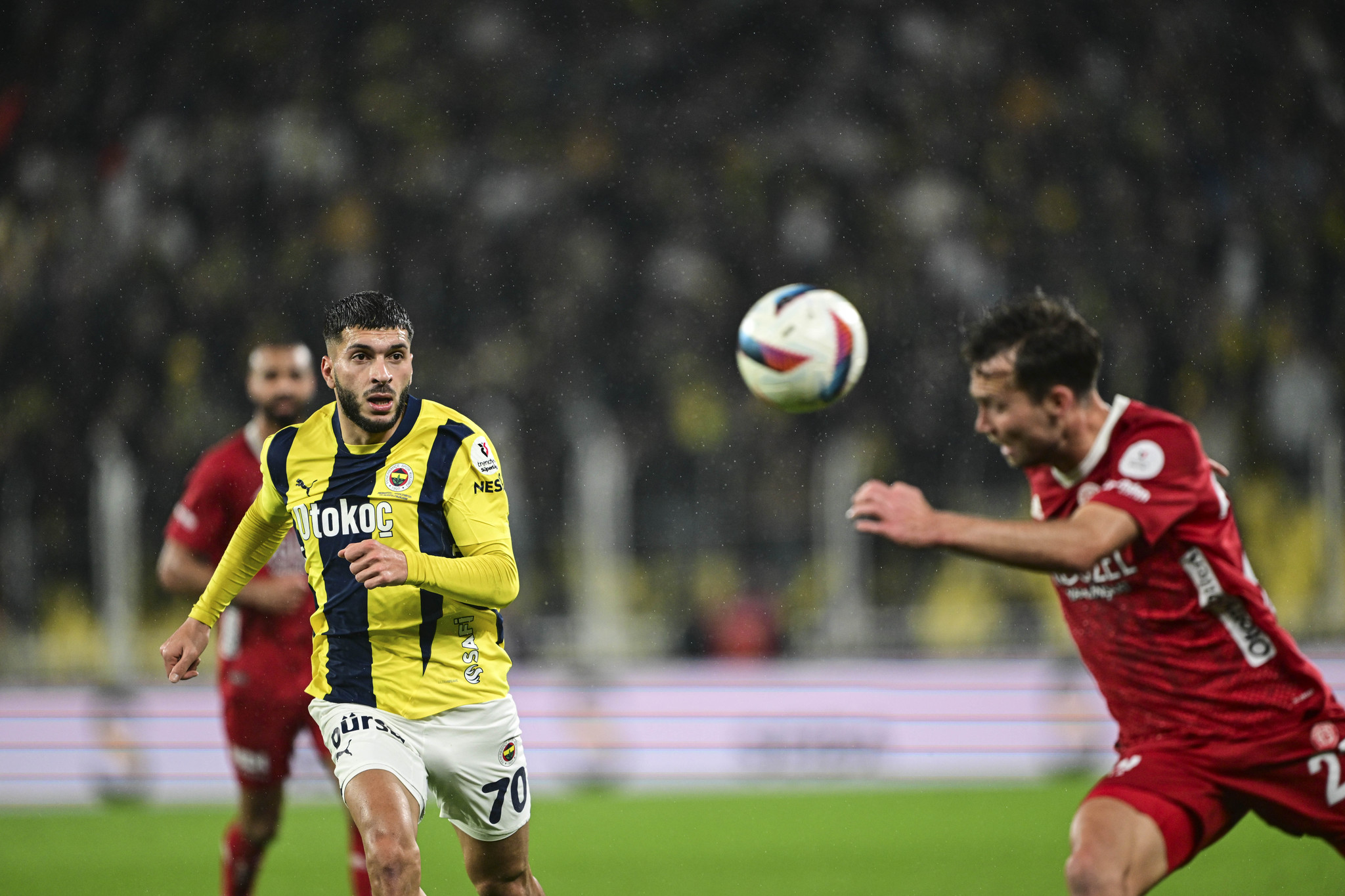 TRANSFER HABERİ: Oğuz Aydın için dünya devi yakın takibe geçti!
