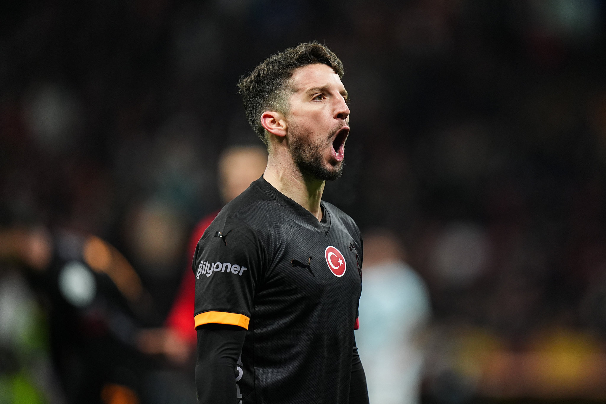 Galatasaray’da Dries Mertens depremi! Kararını Okan Buruk’a ilettti