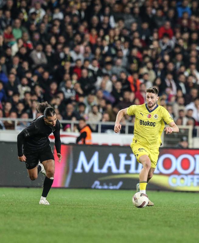 TRANSFER HABERLERİ | Fenerbahçe’ye 10 Milyon Euro’luk piyango! Yıldız isim Fransa yolcusu