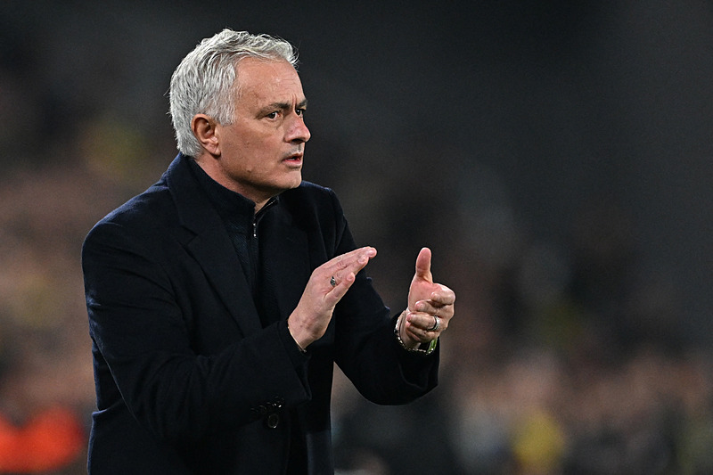 FENERBAHÇE TRANSFER HABERLERİ: Mourinho o isimden vazgeçmiyor! Bir kez daha görüşecek