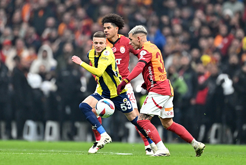 FENERBAHÇE TRANSFER HABERİ | Szymanski’ye Rangers maçında yakın takip! Serie A devi yeniden devrede