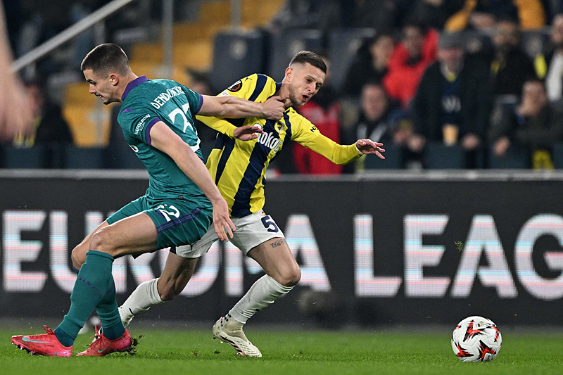 FENERBAHÇE TRANSFER HABERİ | Szymanski’ye Rangers maçında yakın takip! Serie A devi yeniden devrede