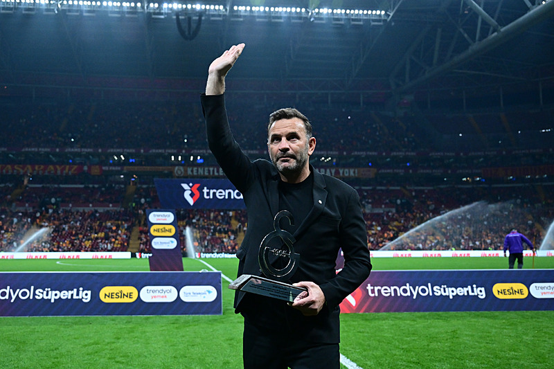 Galatasaray’dan Şampiyonlar Ligi için dev hamle! Transferde yer yerinden oynayacak