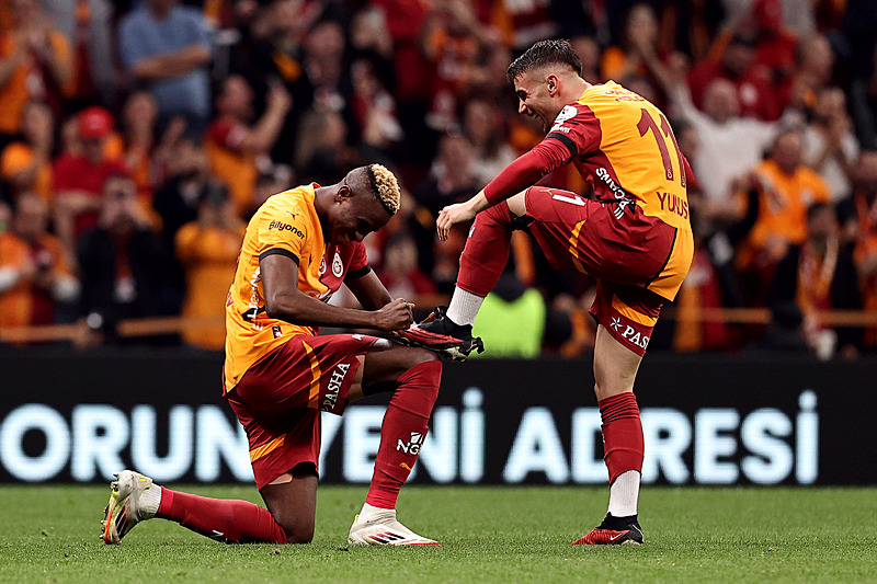 Galatasaray’dan Şampiyonlar Ligi için dev hamle! Transferde yer yerinden oynayacak