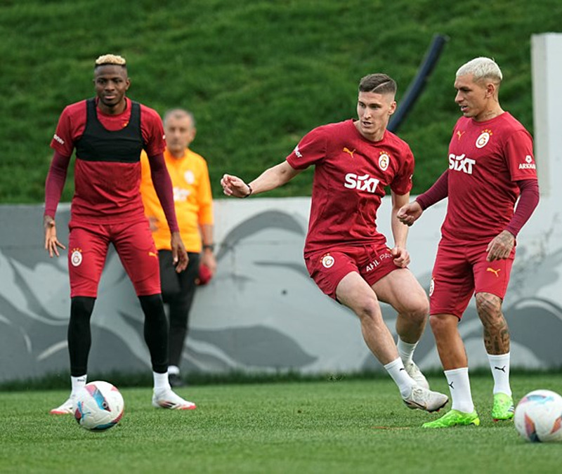 Galatasaray’dan Şampiyonlar Ligi için dev hamle! Transferde yer yerinden oynayacak
