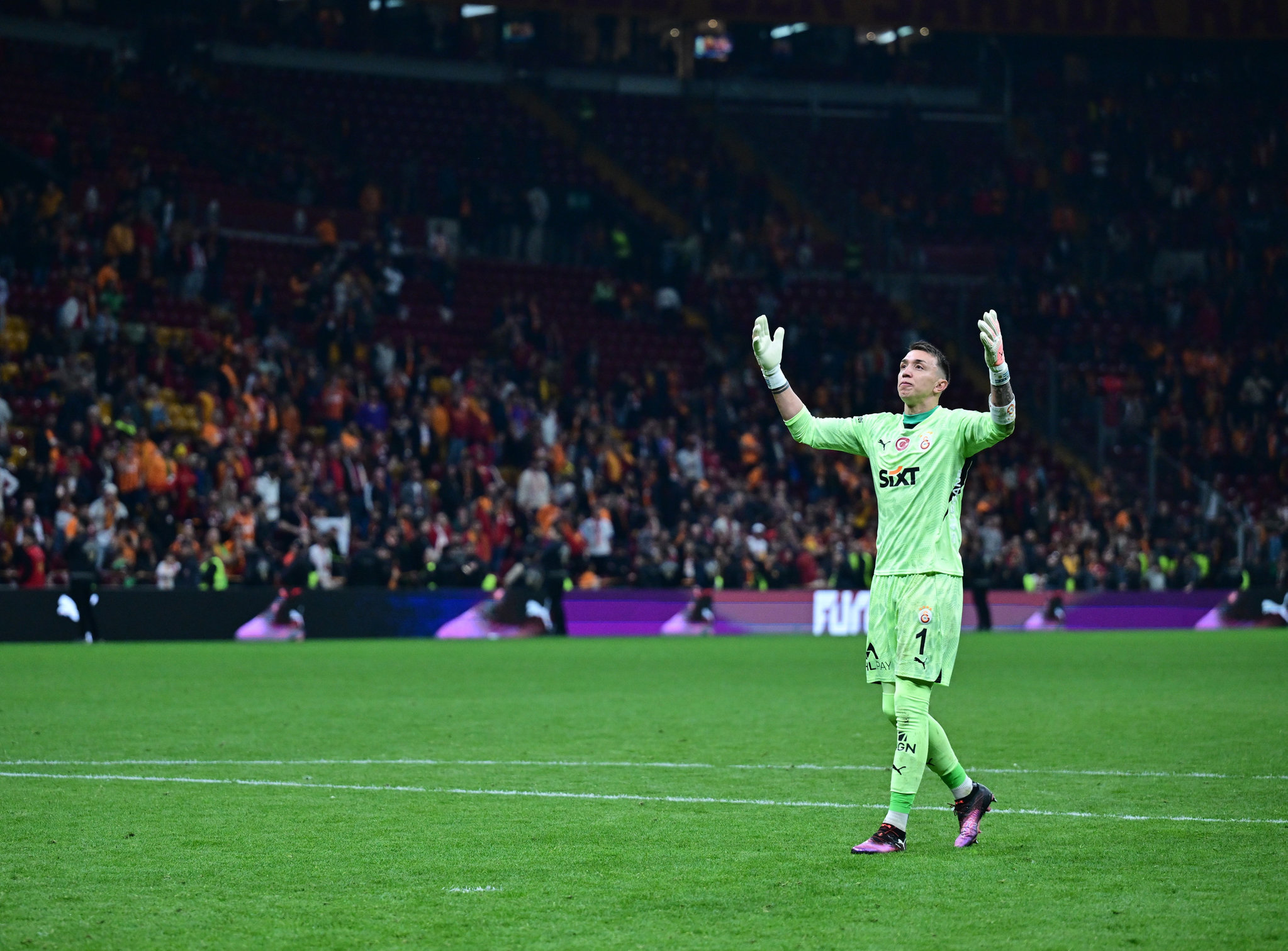 GALATASARAY HABERİ | Fernando Muslera için çizme iddiası! Uruguay’a geri döneceği konuşuluyordu