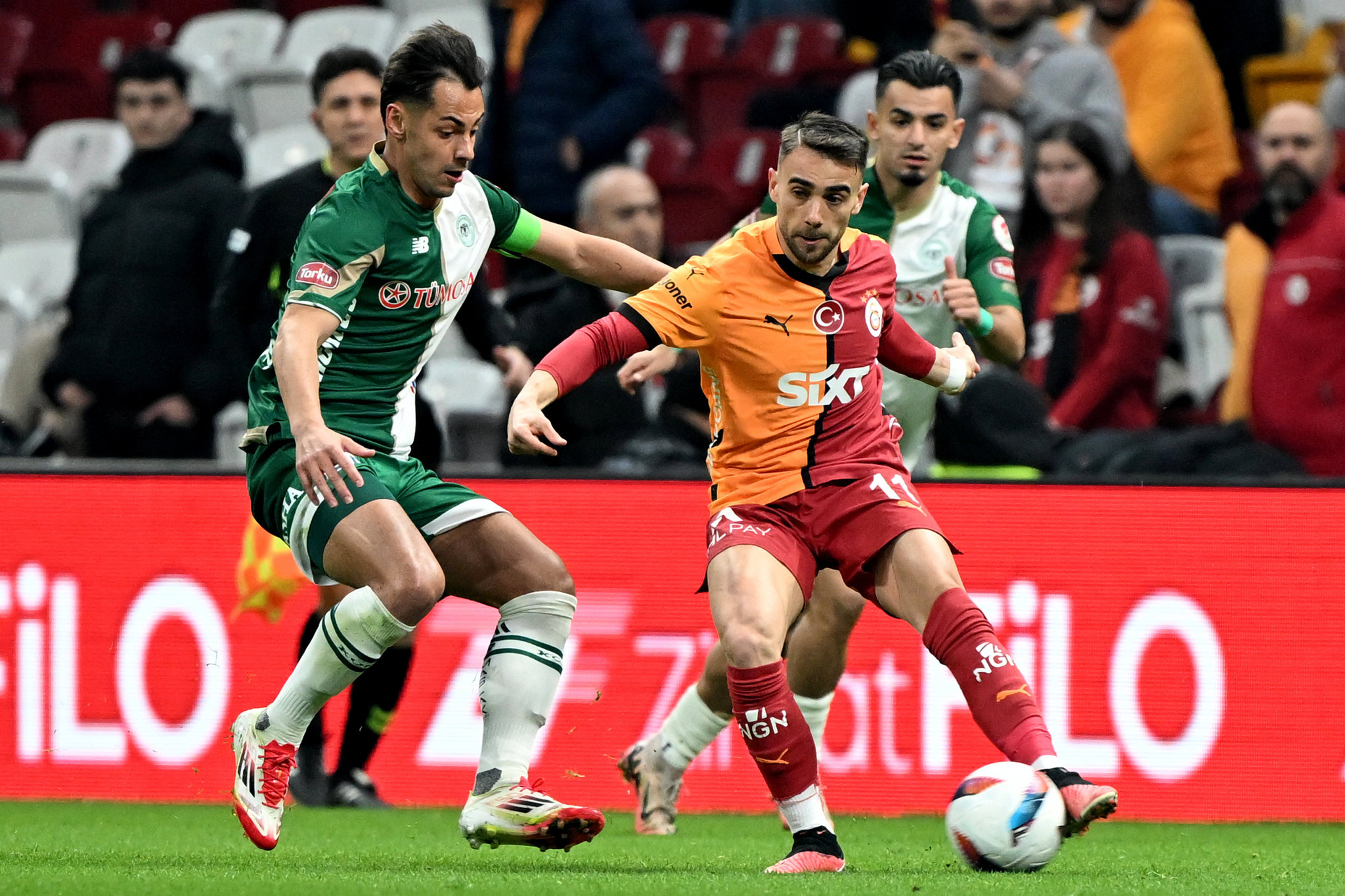 Galatasaray’da sıcak gelişme! Yunus Akgün derbide oynayacak mı?