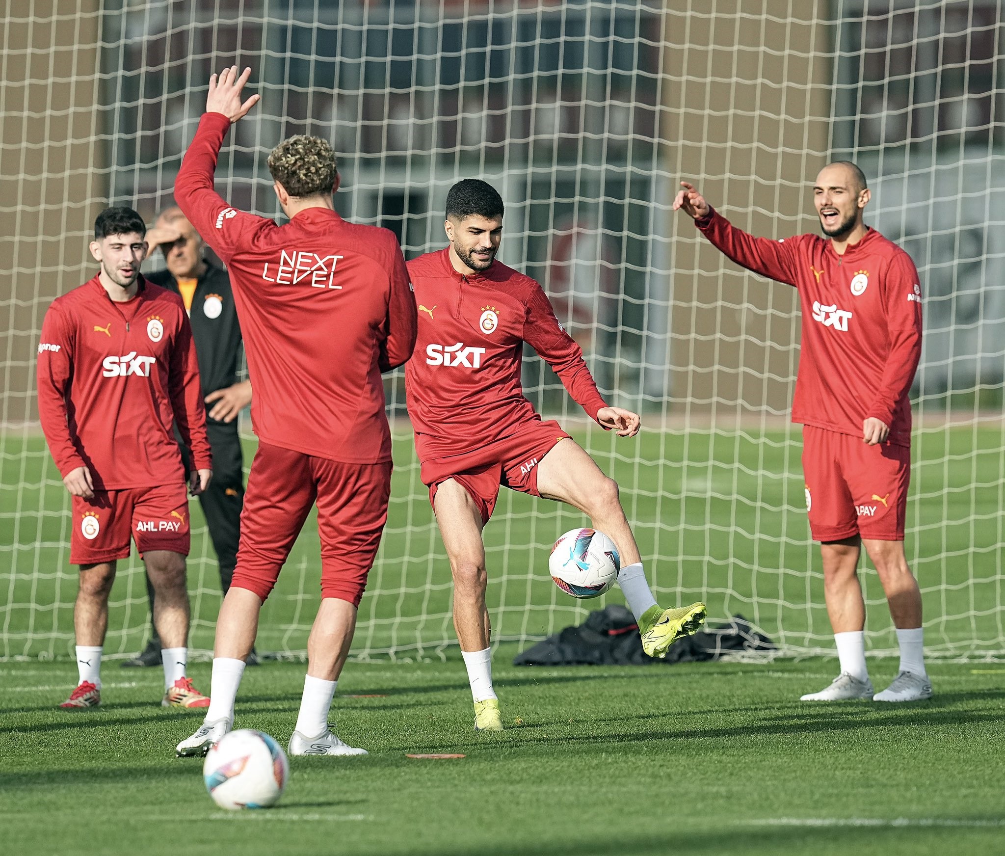 Galatasaray’dan şampiyonluk transferi! Dünyaca ünlü yıldız Aslan oluyor