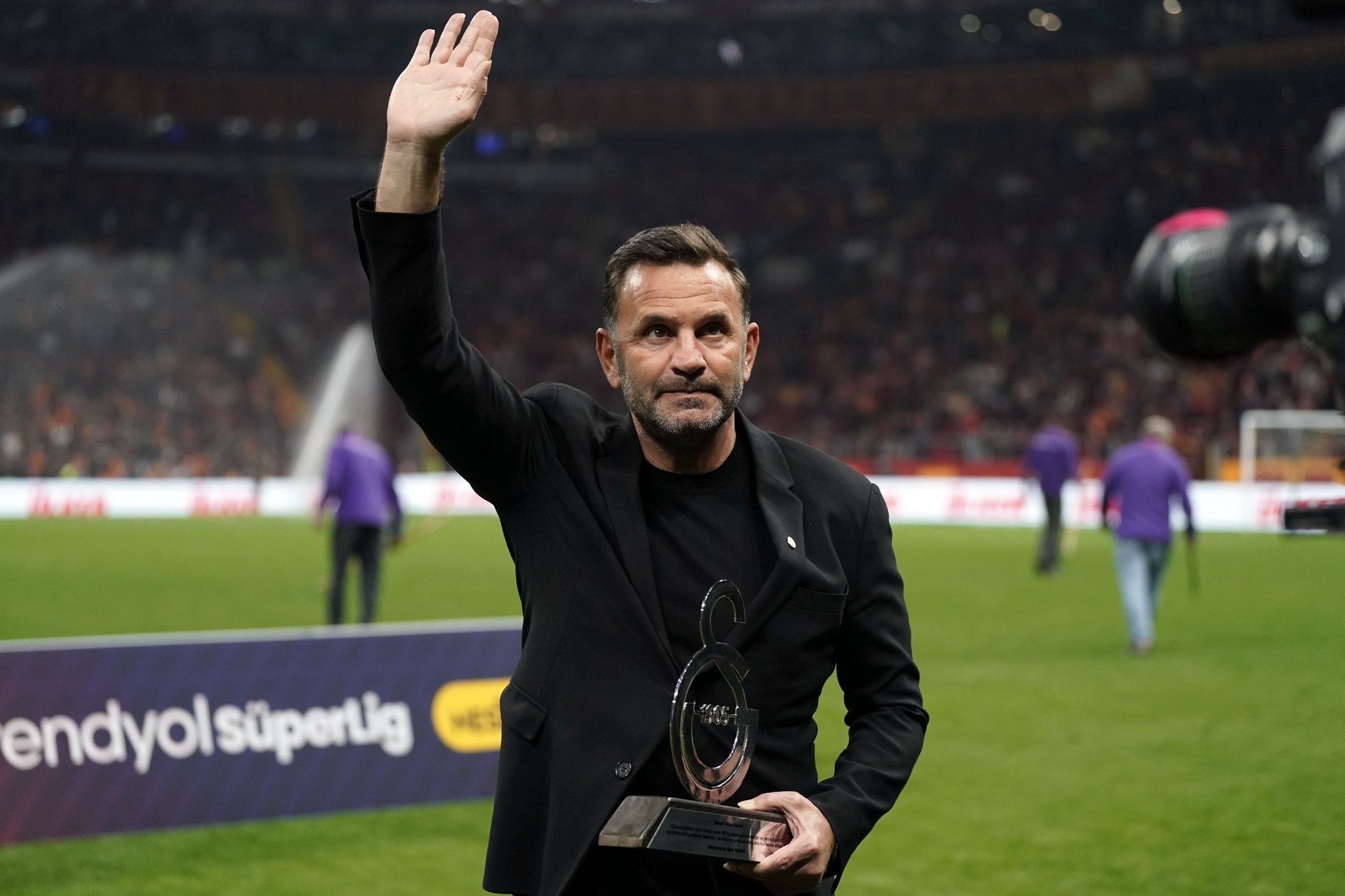 Galatasaray’dan şampiyonluk transferi! Dünyaca ünlü yıldız Aslan oluyor