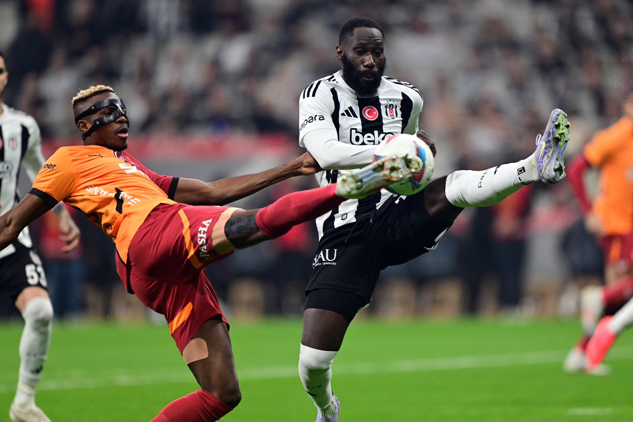 TRANSFER HABERİ: Galatasaray’dan Beşiktaş maçı sonrası radikal karar! Yıldız ismin bileti kesildi