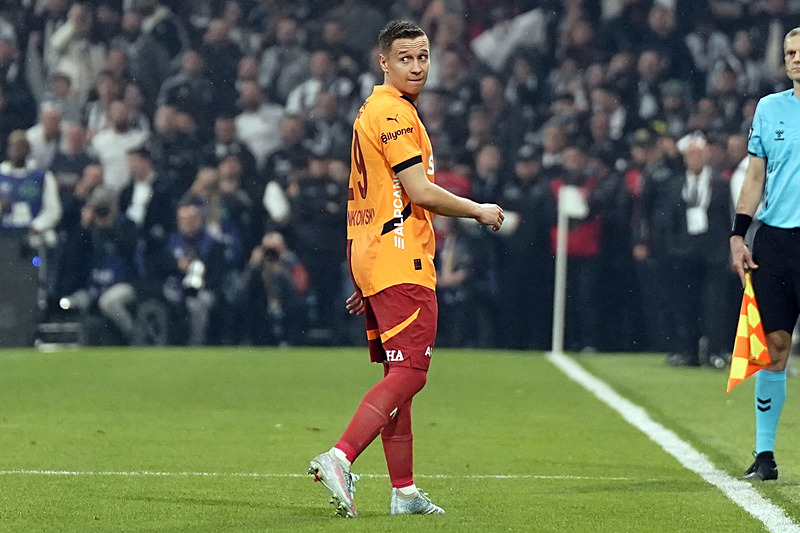 TRANSFER HABERLERİ | Galatasaraylı o isim sezon sonunda yolcu! İşte yeni adresi