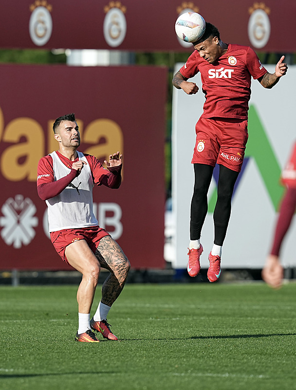 TRANSFER HABERLERİ | Galatasaraylı o isim sezon sonunda yolcu! İşte yeni adresi