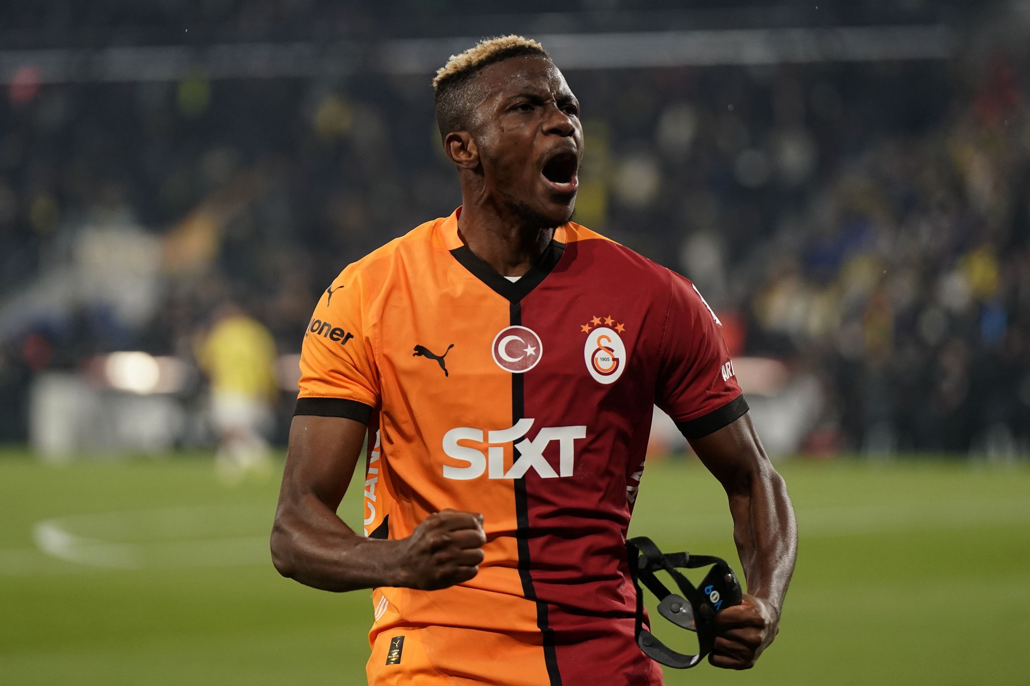 GALATASARAY HABERLERİ: Cimbom İngiliz yıldızın peşine düştü! Okan Buruk’a transfer jesti