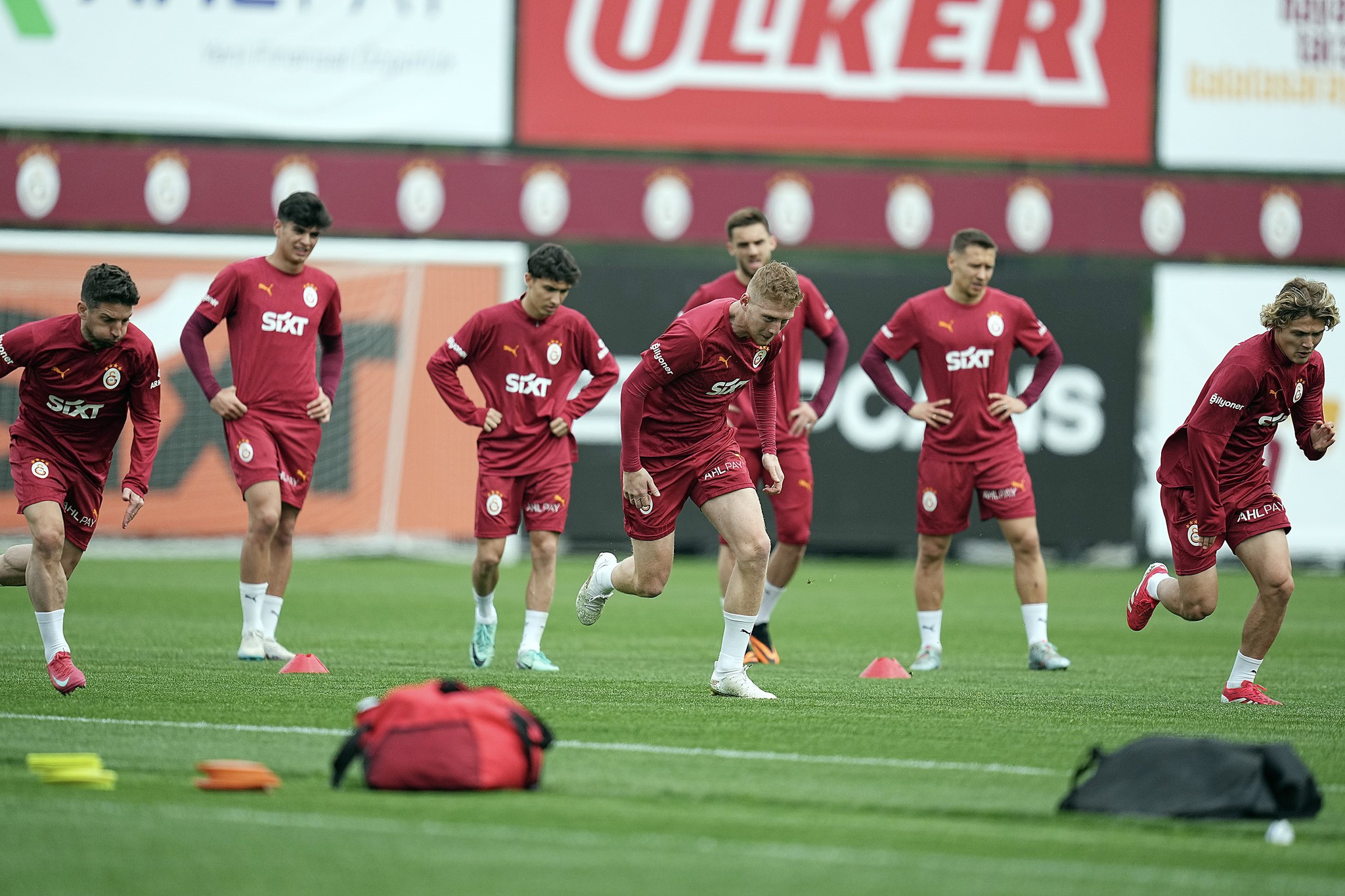 TRANSFER HABERİ: Fenerbahçeli yıldız Galatasaray’a önerildi! Menajeri...