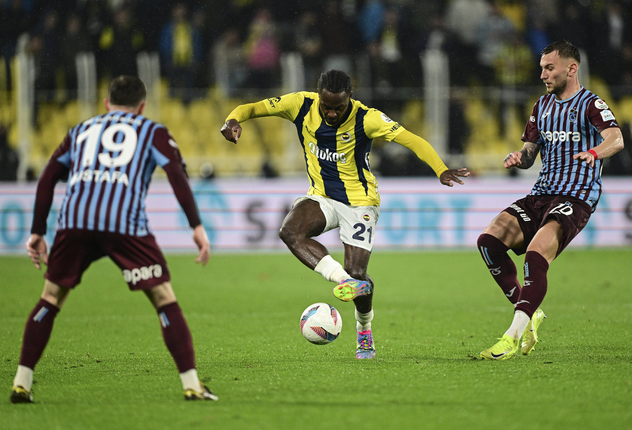 TRANSFER HABERİ: Fenerbahçe’de Osayi-Samuel çıkmazı! İşler tersine döndü
