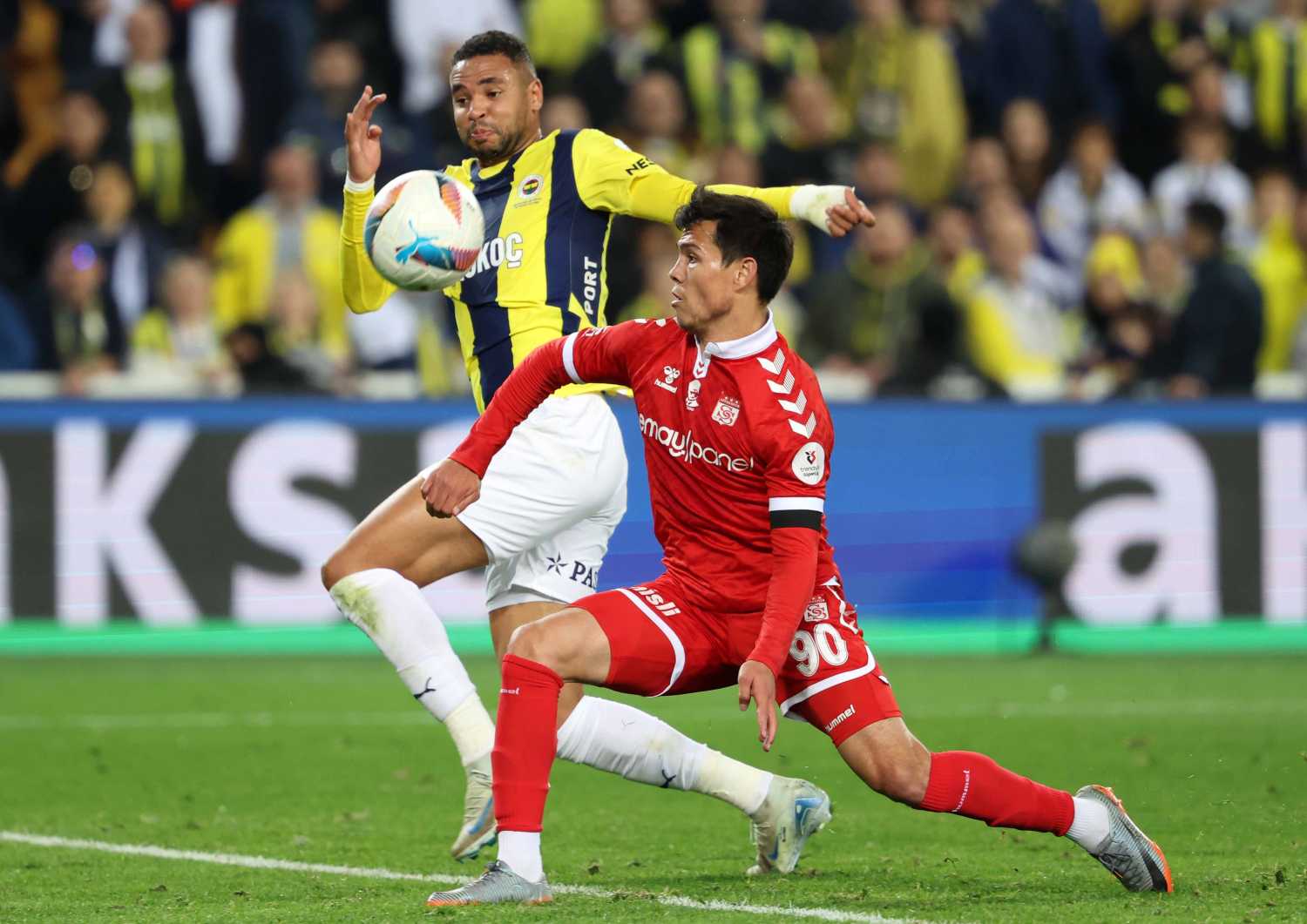 Fenerbahçe 3 puan aşkına! İşte Mourinho’nun Net Global Sivasspor maçı 11’i