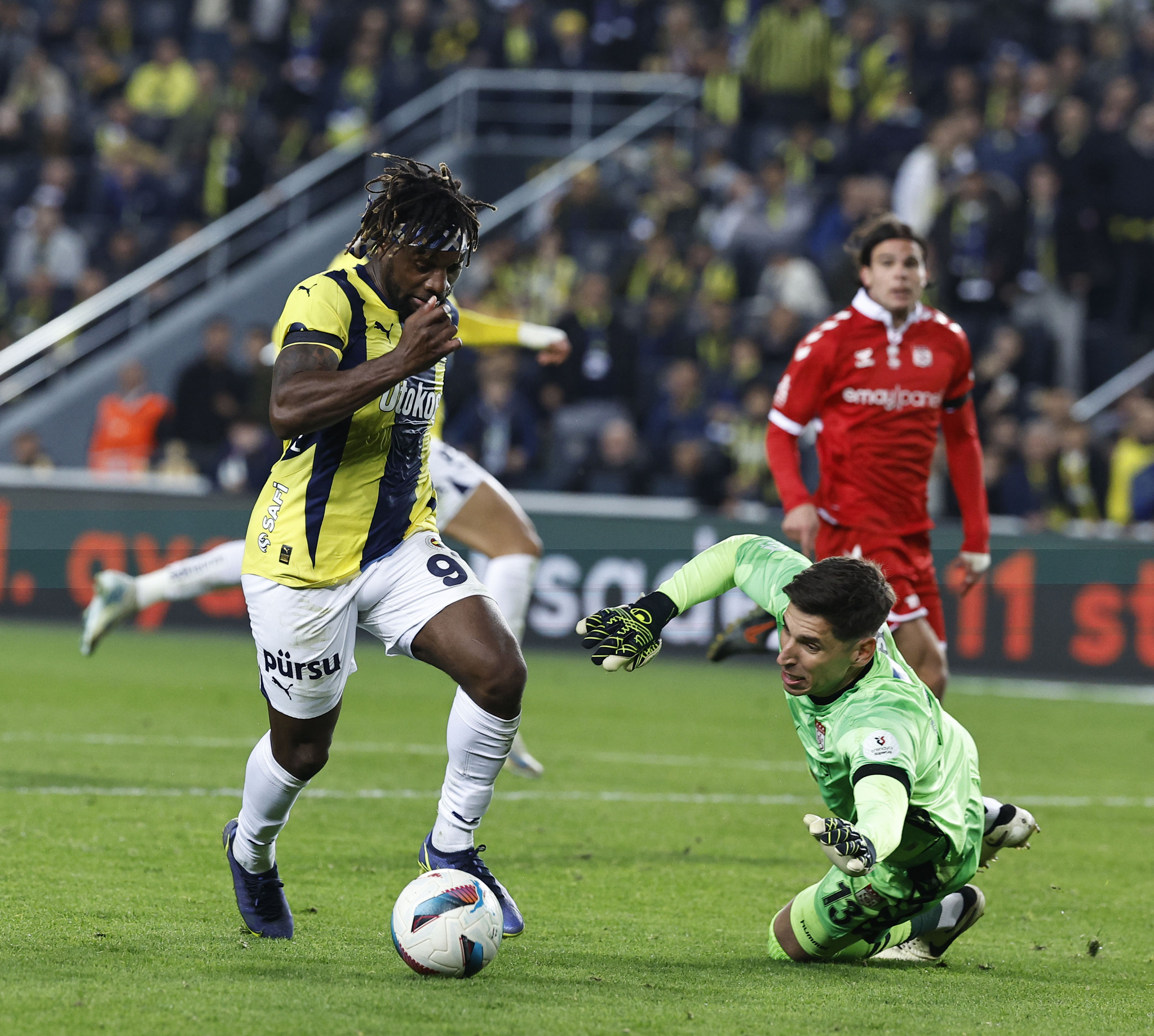 Fenerbahçe 3 puan aşkına! İşte Mourinho’nun Net Global Sivasspor maçı 11’i