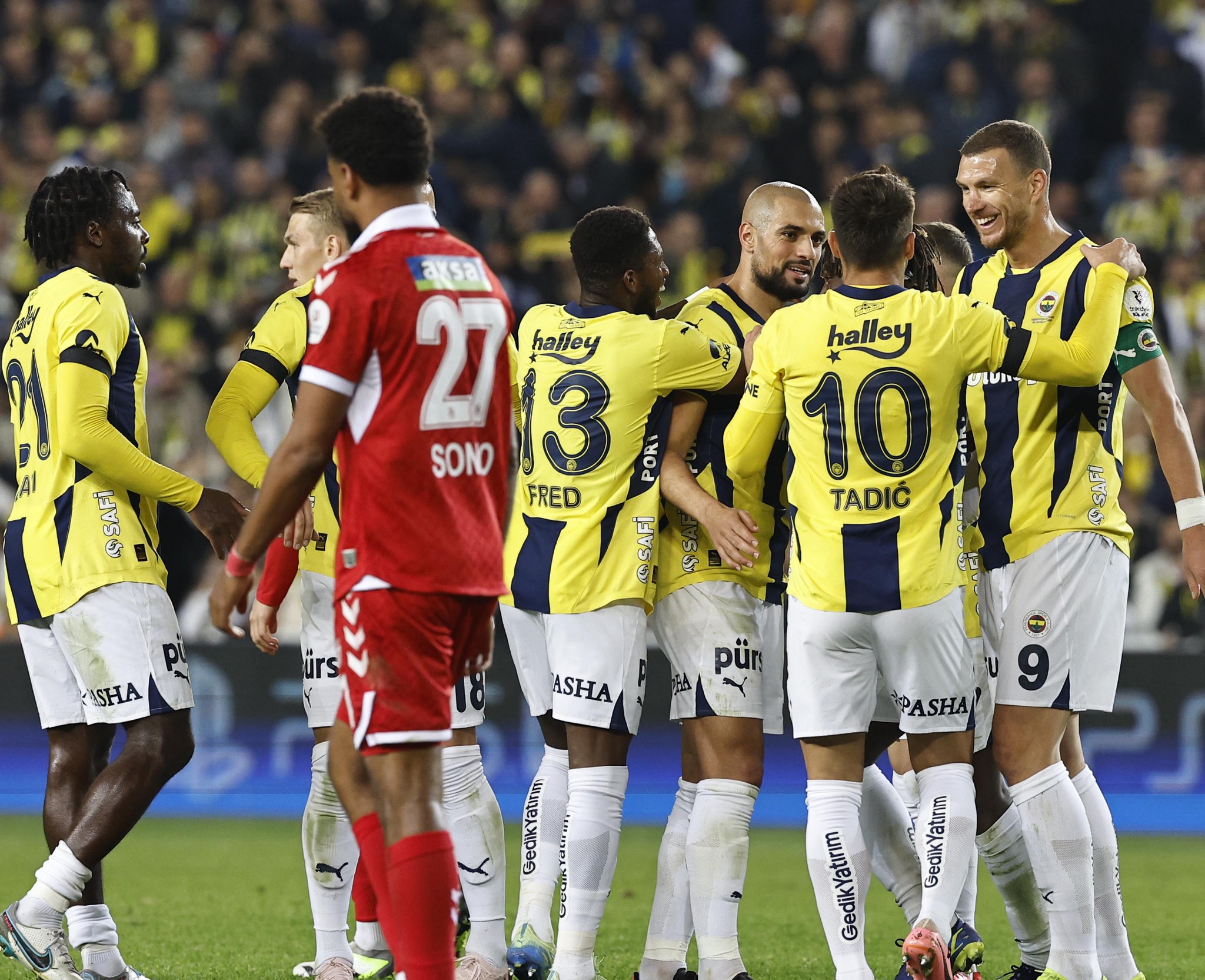 Fenerbahçe 3 puan aşkına! İşte Mourinho’nun Net Global Sivasspor maçı 11’i