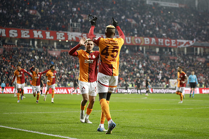 Galatasaray’dan tarihi transfer! Bu hamle Süper Lig’i sallar