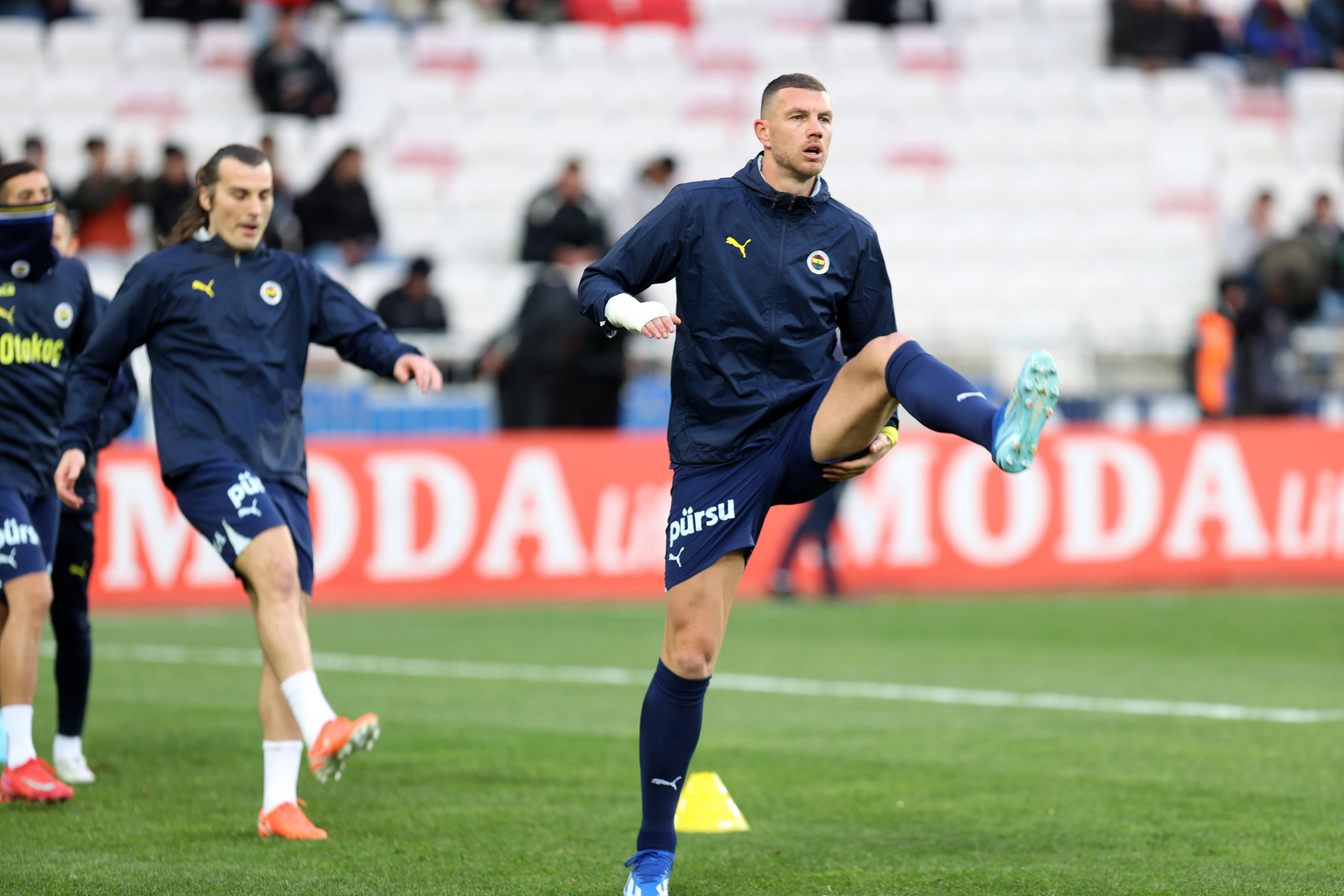FENERBAHÇE TRANSFER HABERİ: Edin Dzeko İtalya’ya dönüyor! İşte yeni takımı