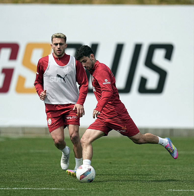 Galatasaray’a Süper Lig’den flaş transfer! Bunu kimse beklemiyordu