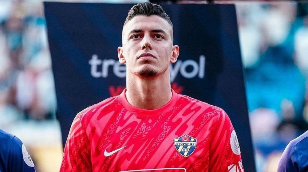 Berke Özer Galatasaray’a transfer olacak mı? Genç eldiven tercihini yaptı