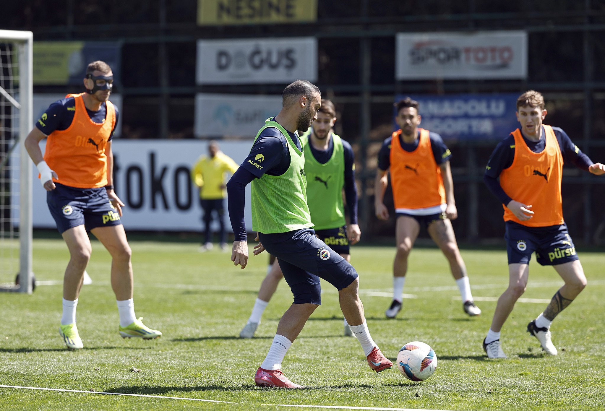 TRANSFER HABERİ: Fenerbahçe’deki ayrılıkları tek tek açıkladı! Gelecek sezon takımda yoklar