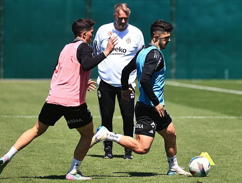 TRANSFER HABERİ: Altay Bayındır Süper Lig’e dönüyor! İşte yeni adresi