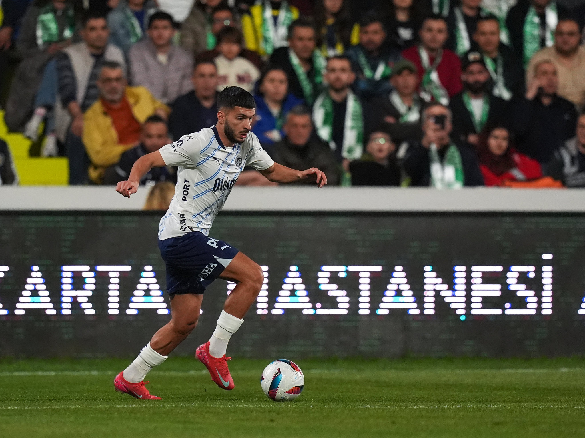 TRANSFER HABERİ: Fenerbahçe’den yılın takası! Oğuz Aydın’a karşılık dünya yıldızı