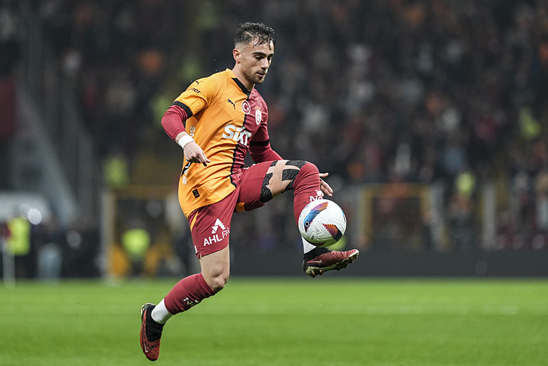 TRANSFER HABERLERİ | Galatasaray’da yönetimden Yunus Akgün hamlesi! Sözleşmesi...