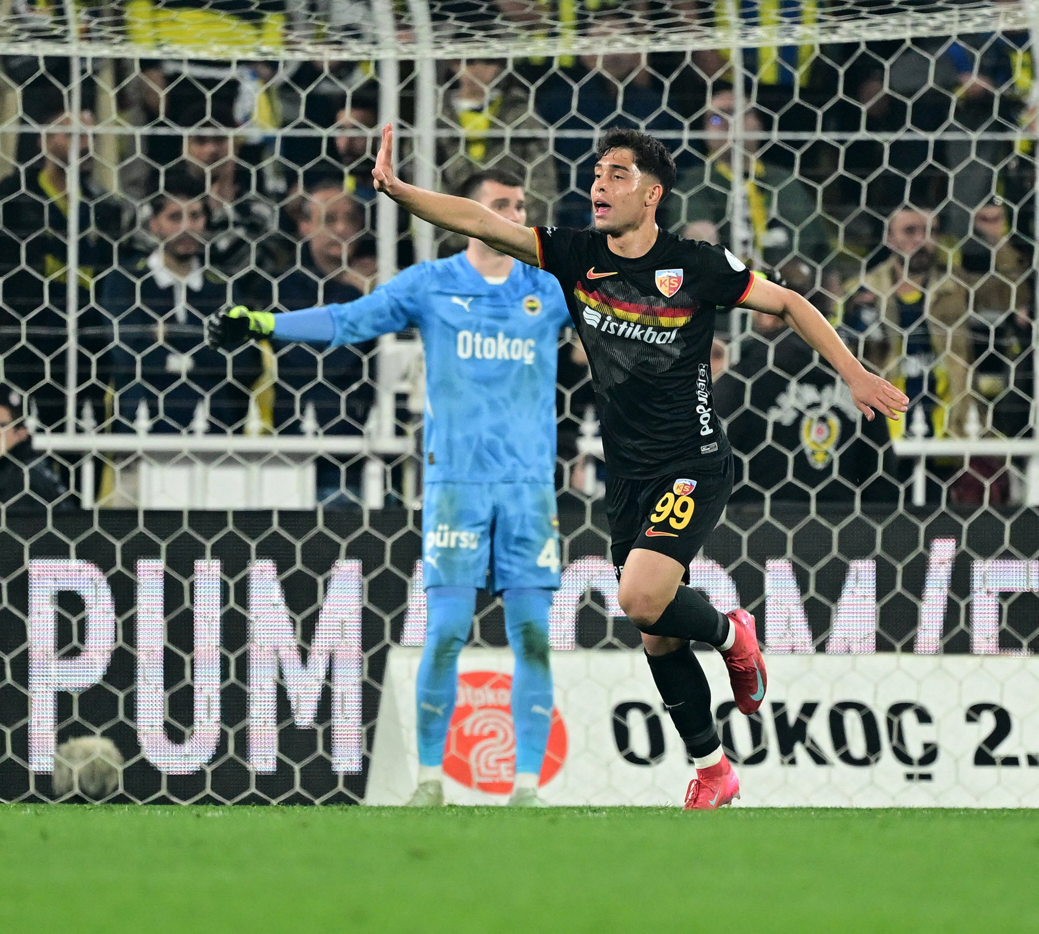 Ahmet Çakar’dan şok Fenerbahçe yorumu!