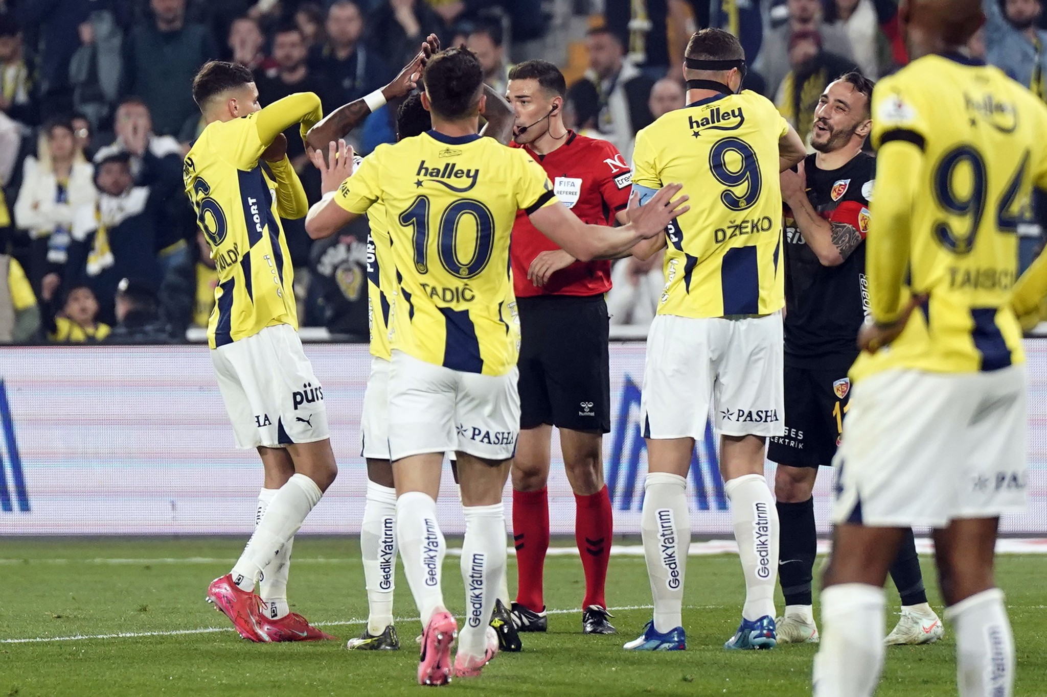 Ahmet Çakar’dan şok Fenerbahçe yorumu!
