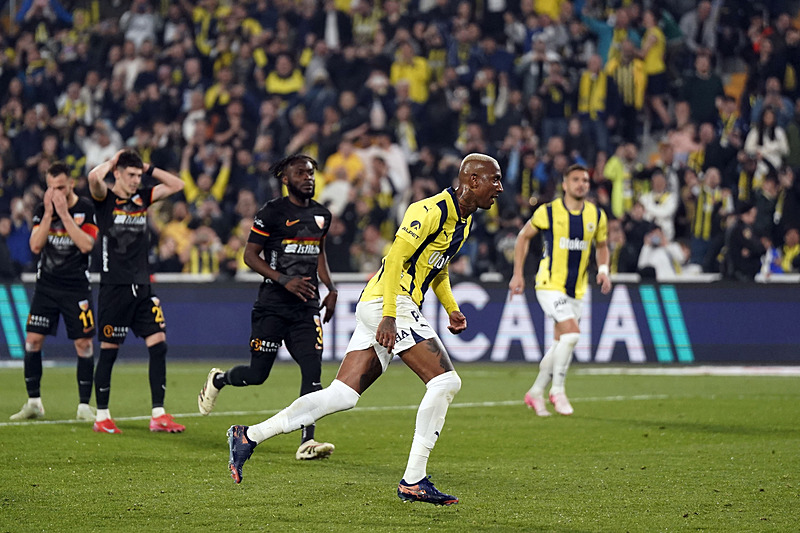TRANSFER HABERLERİ | Fenerbahçeli yıldız eski takımına dönüyor! Anlaşma büyük oranda sağlandı