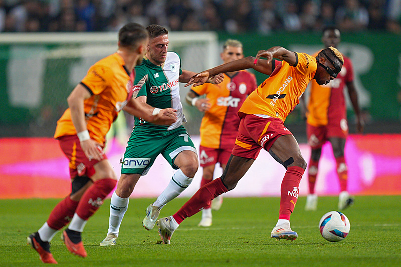 Sacha Boey Galatasaray’a transfer olacak mı? Bayern Münih’ten açıklama geldi!