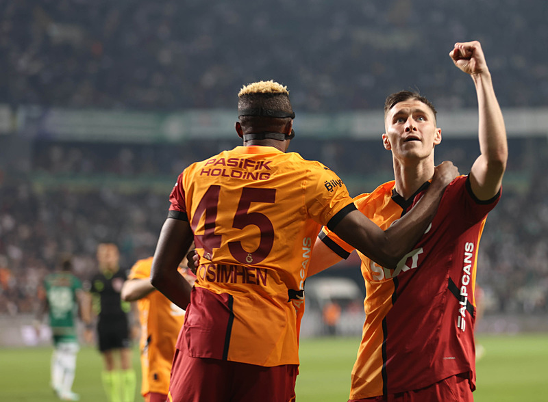 Sacha Boey Galatasaray’a transfer olacak mı? Bayern Münih’ten açıklama geldi!