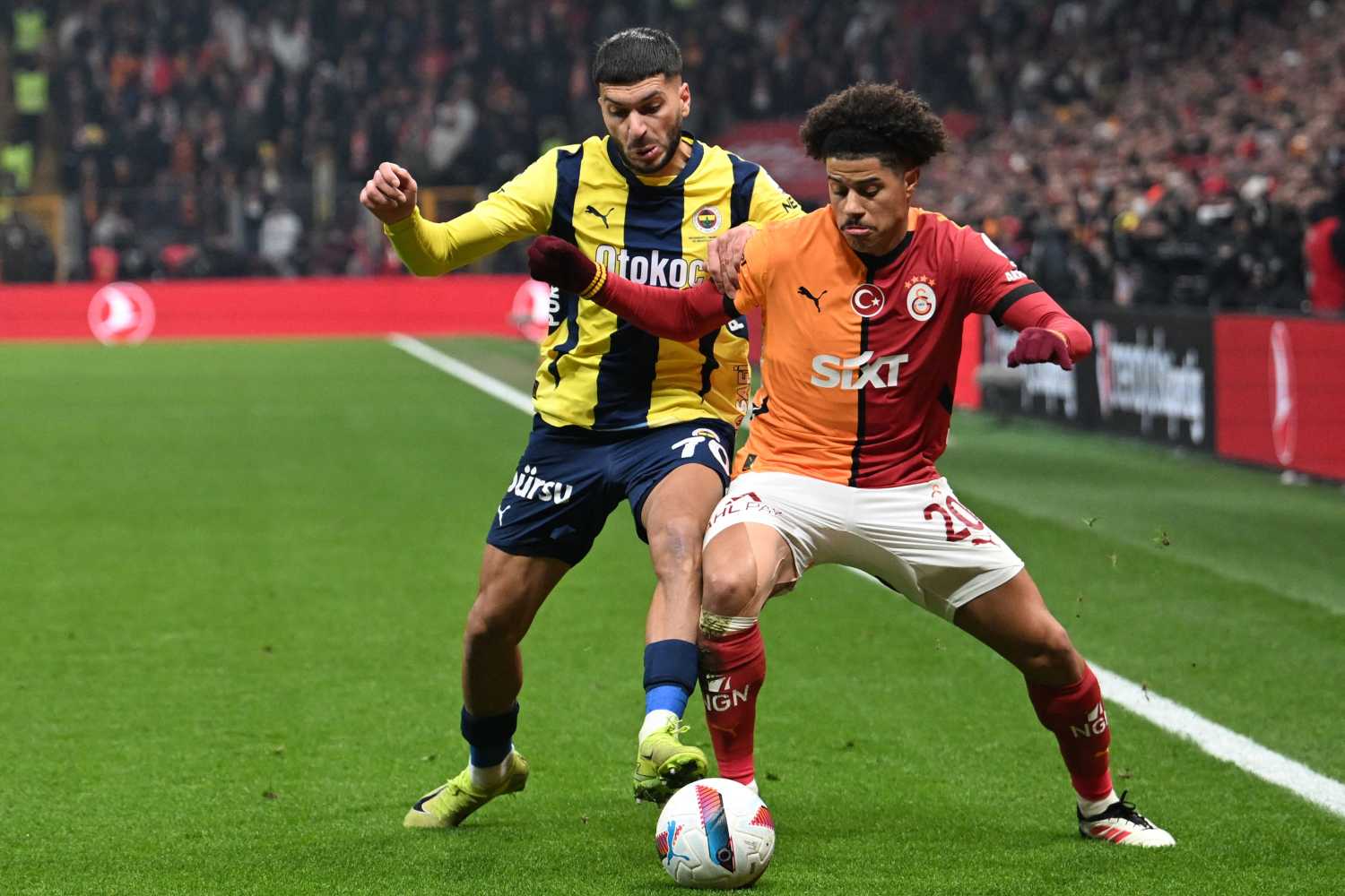 TRANSFER HABERİ: Ve Fenerbahçe kararını verdi! İşte Oğuz Aydın’ın ayrılık bedeli