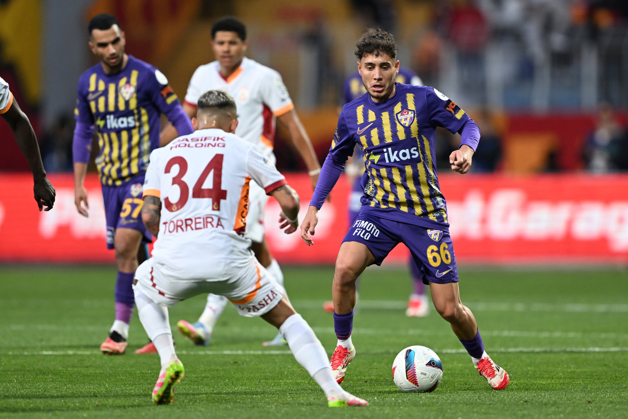 TRANSFER HABERİ | Galatasaray’a Malili orta saha! Görüşmeler başladı
