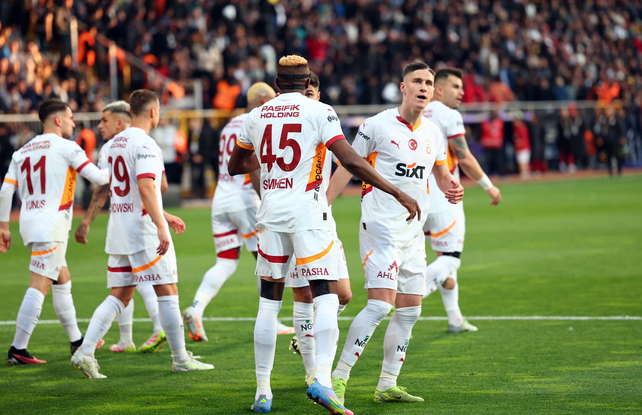 TRANSFER HABERİ | Galatasaray’a Malili orta saha! Görüşmeler başladı