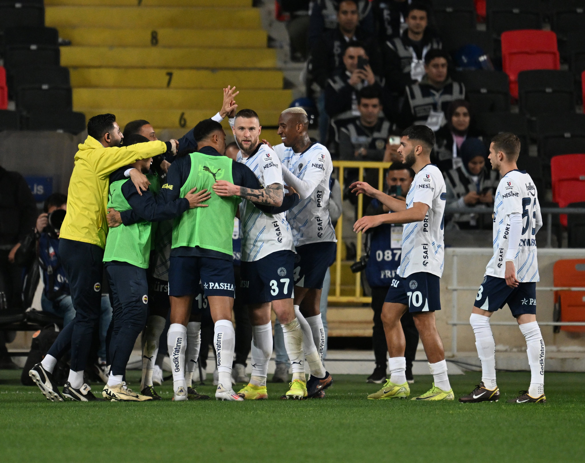 TRANSFER HABERİ | Dudak uçuklatan rakam! Dusan Vlahovic’in Fenerbahçe’den istediği ücret belli oldu