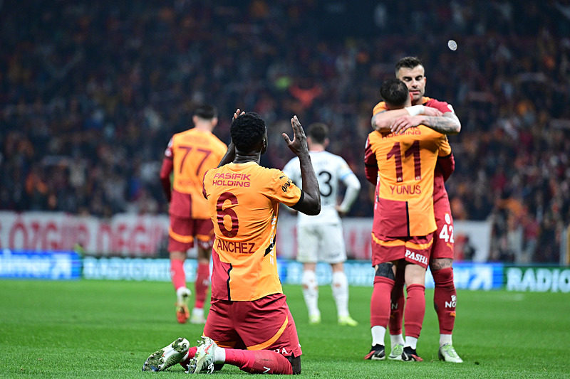 TRANSFER HABERİ - Galatasaray’dan Davinson Sanchez kararı!