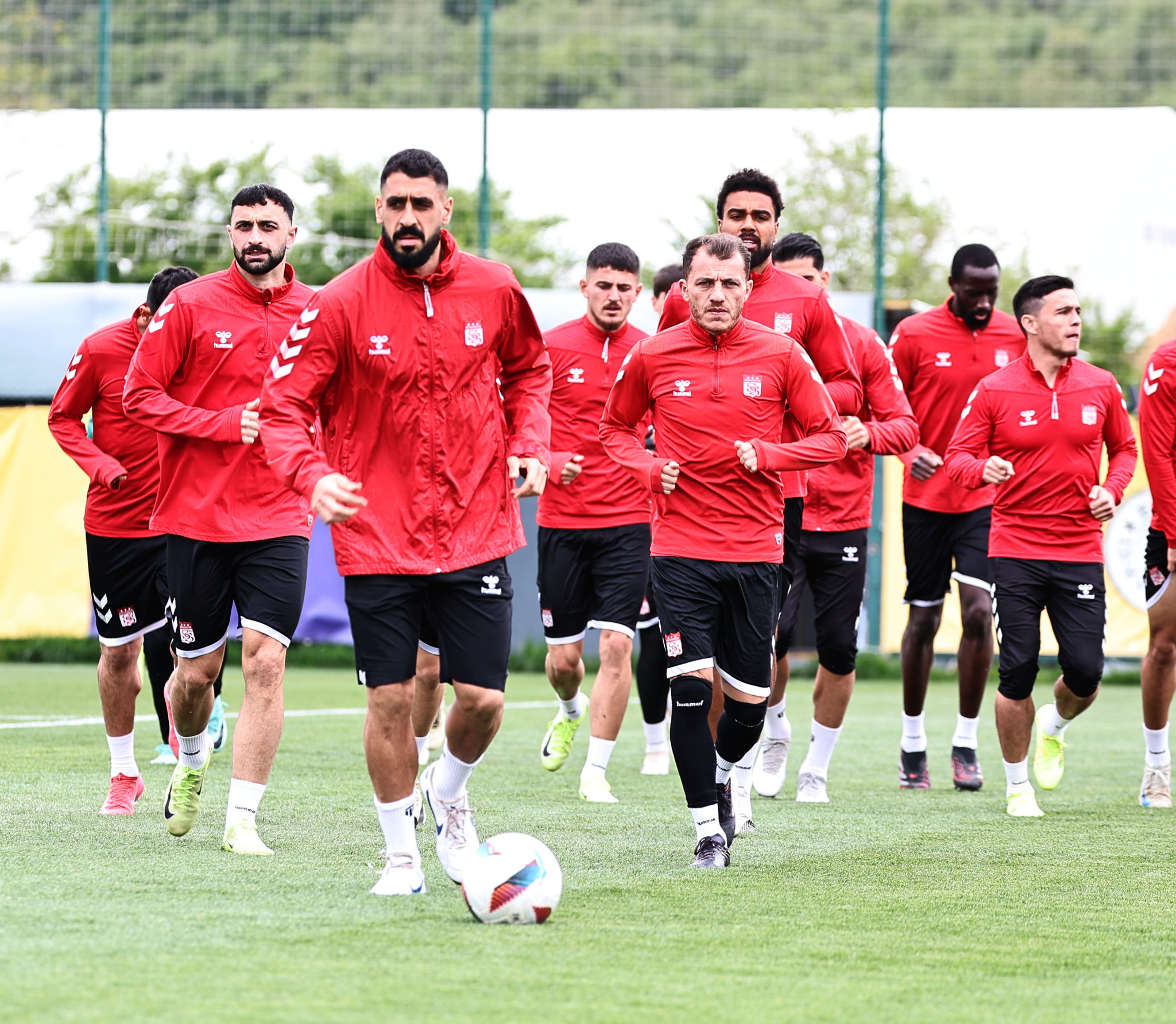 Galatasaray 3 puan peşinde! İşte Cimbom’un Net Global Sivasspor maçı muhtemel 11’i
