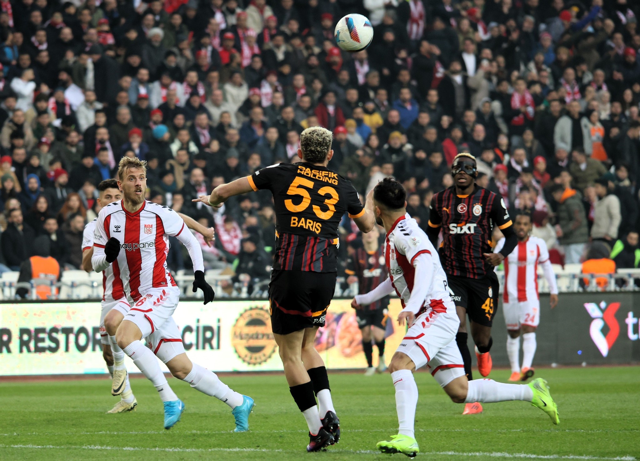 Galatasaray 3 puan peşinde! İşte Cimbom’un Net Global Sivasspor maçı muhtemel 11’i