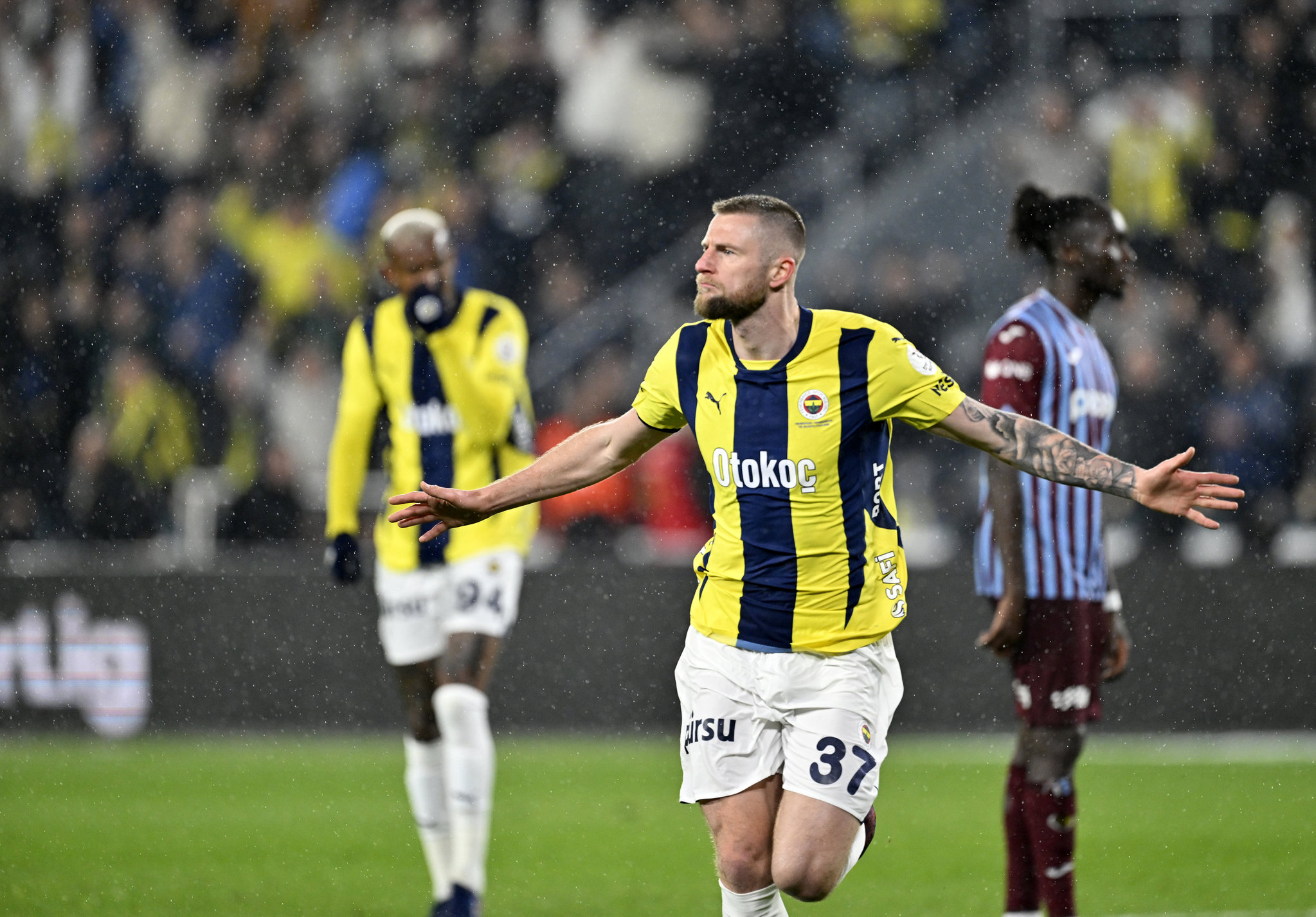 Milan Skriniar Fenerbahçe’de kalacak mı? İngiliz basınından flaş iddia!