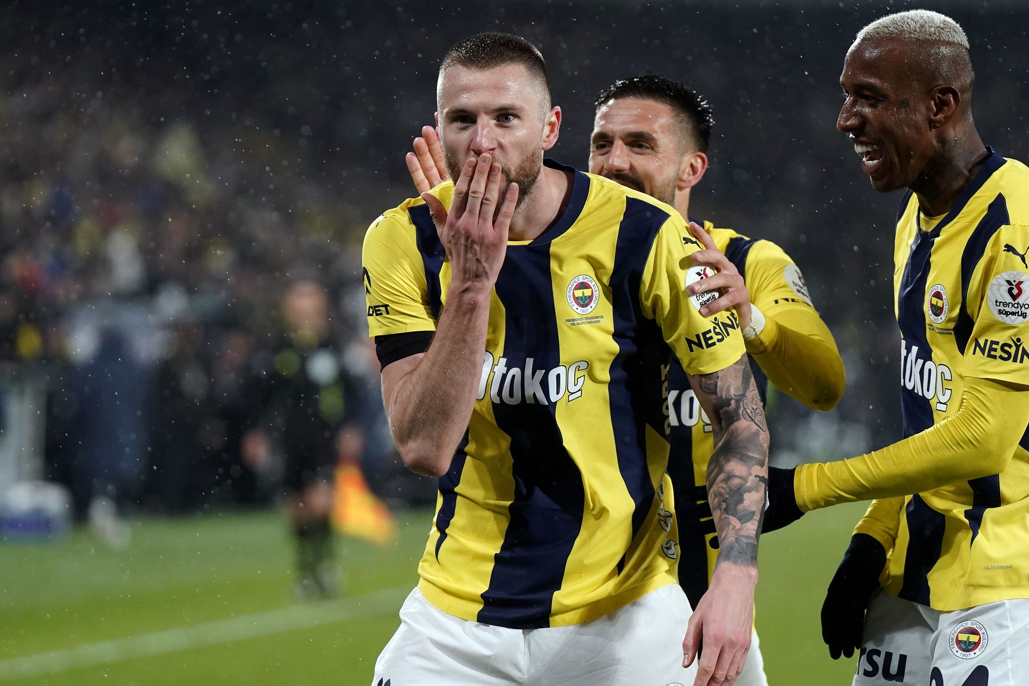 Milan Skriniar Fenerbahçe’de kalacak mı? İngiliz basınından flaş iddia!