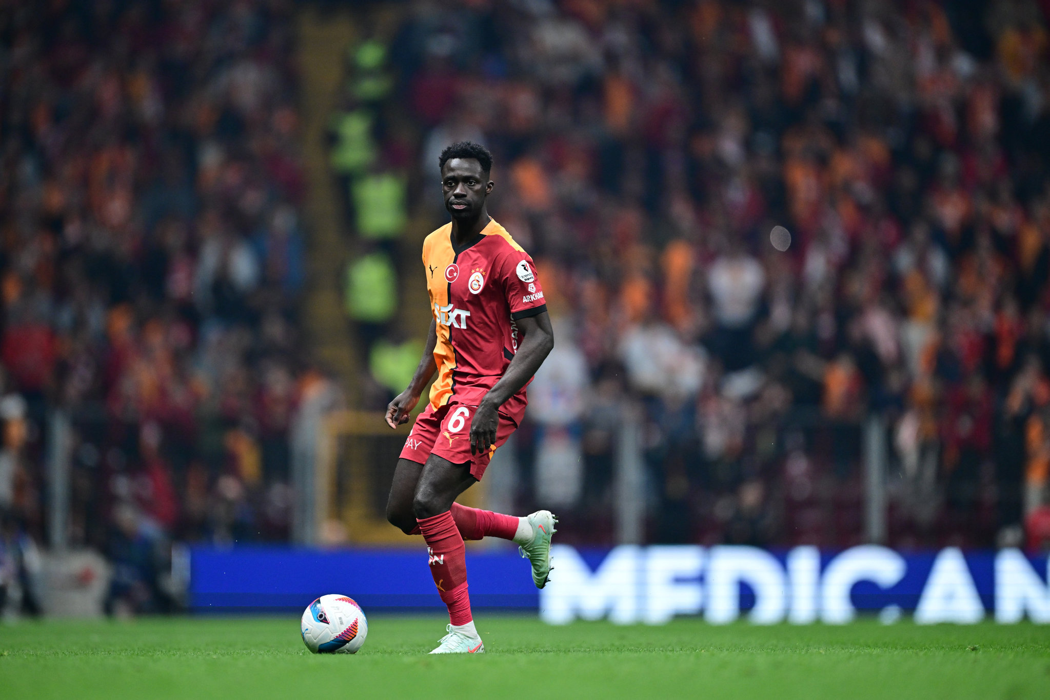 Galatasaray’a Davinson Sanchez şoku! Öyle bir karar aldı ki...